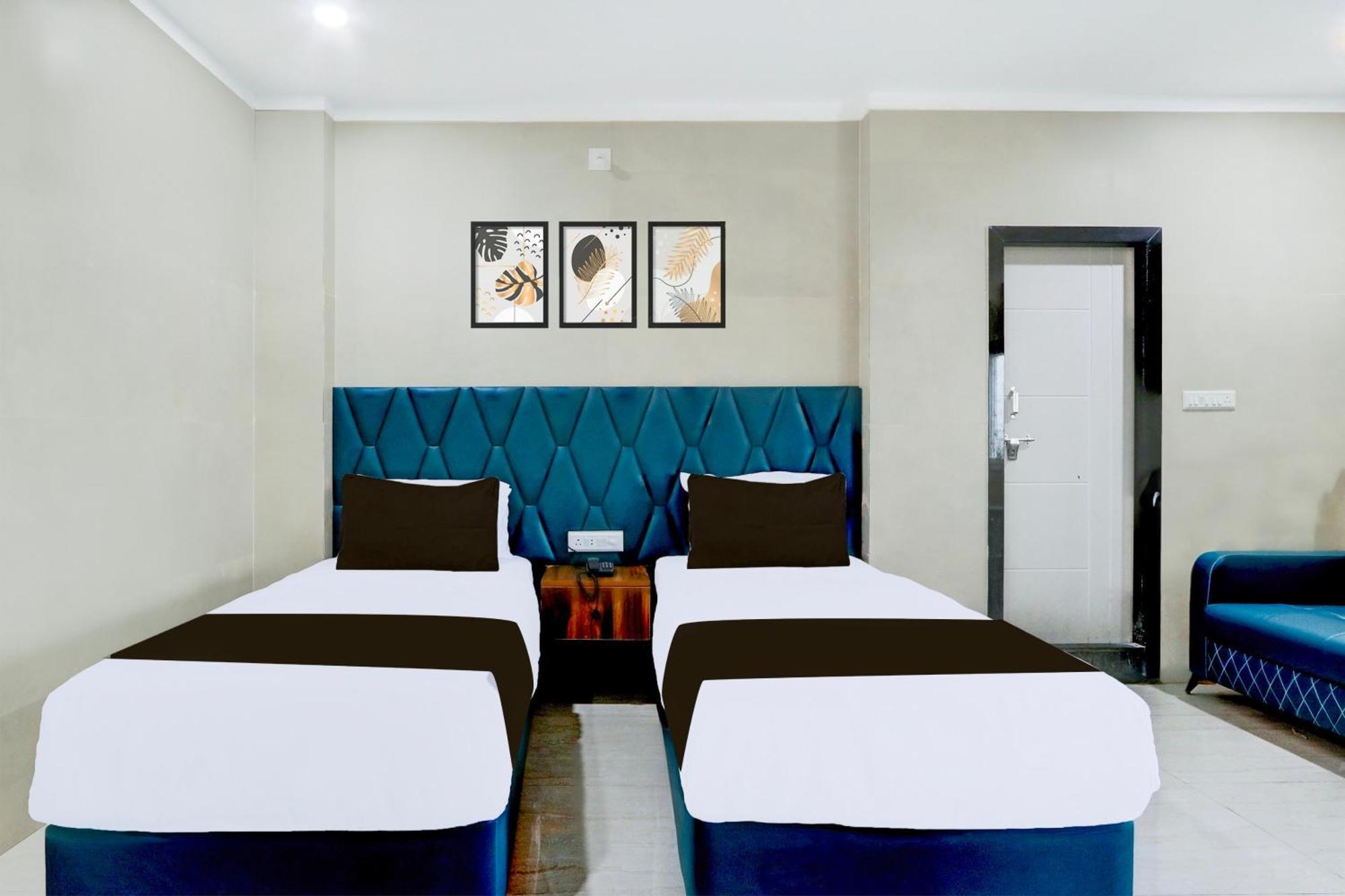 Hotel O Pr Grand Khammam Luaran gambar