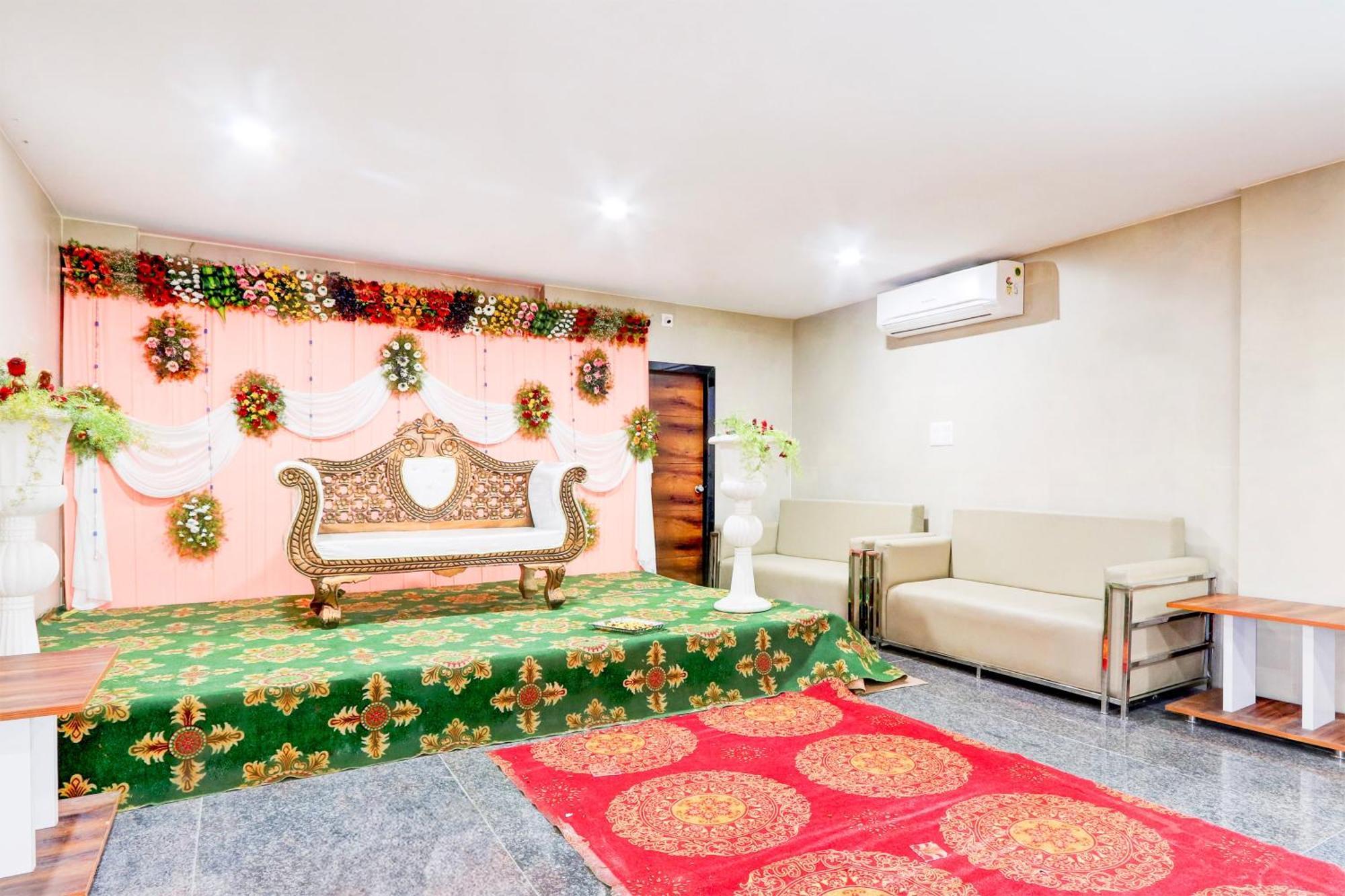 Hotel O Pr Grand Khammam Luaran gambar