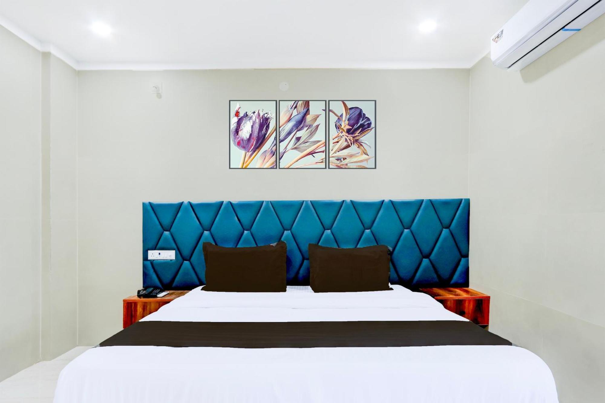 Hotel O Pr Grand Khammam Luaran gambar